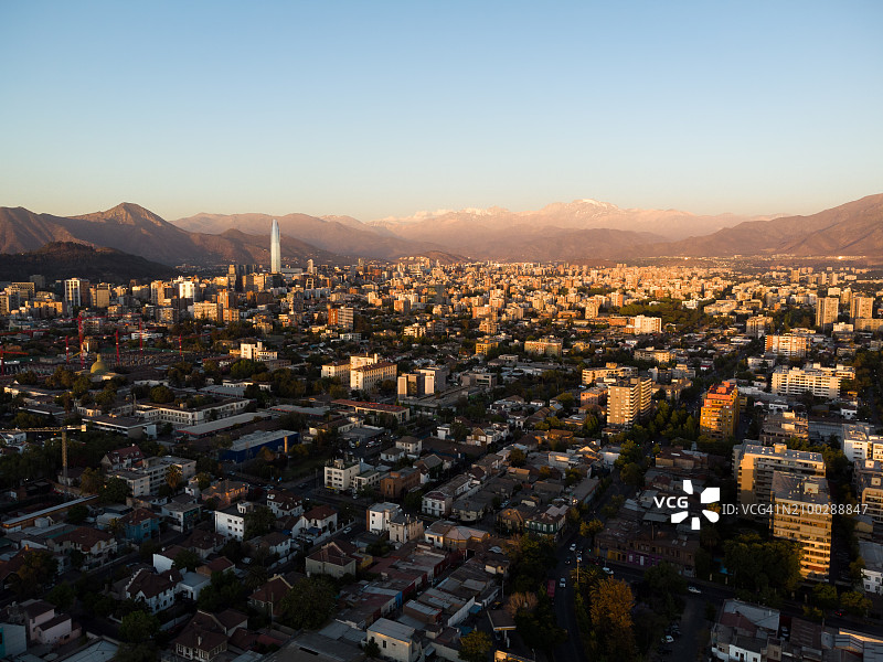 日落下的智利圣地亚哥图片素材