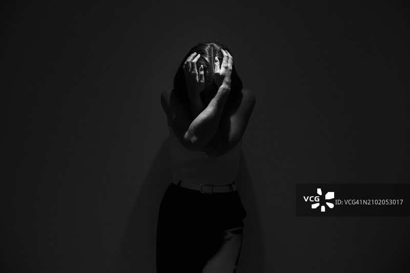 精神痛苦的女人图片素材