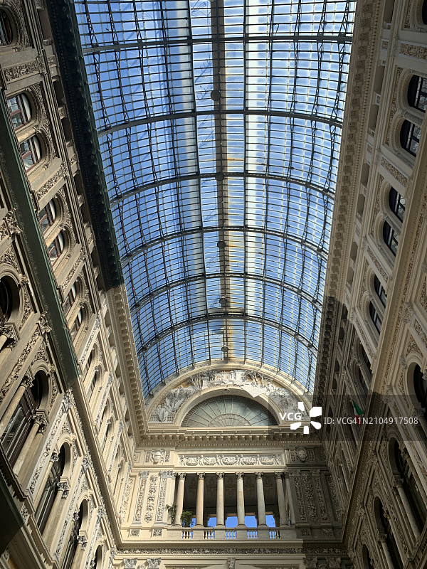 意大利那不勒斯翁贝托一世拱廊街图片素材