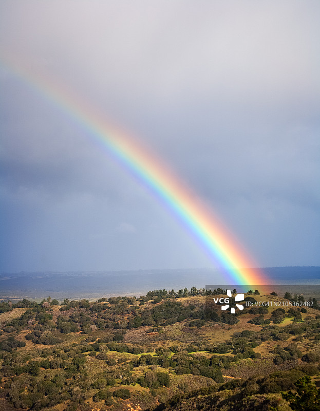 荒野上的绚丽光谱 - 加利福尼亚州蒙特雷图片素材