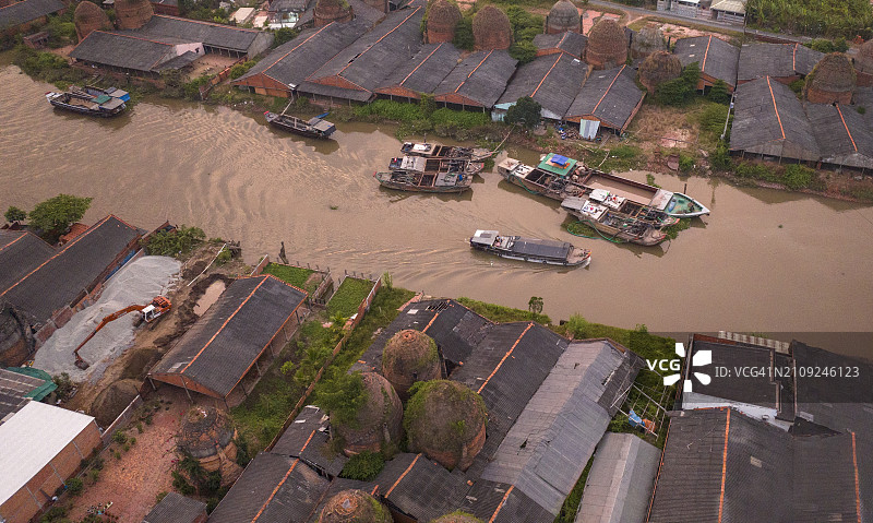 越南芒蒂古老砖村日落图片素材