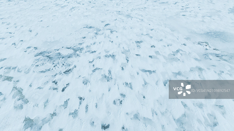 冰冻湖泊的俯视角度照片图片素材