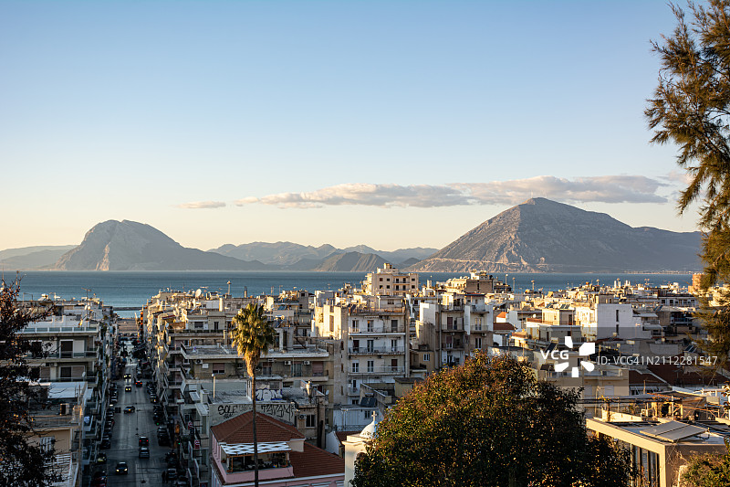 高角度的城市景观海景对天空图片素材