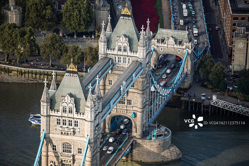 英国伦敦塔桥的鸟瞰图图片素材