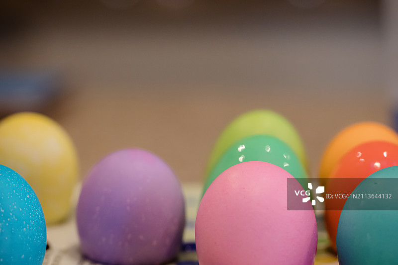 染色的复活节彩蛋图片素材