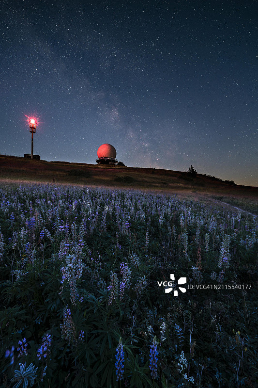 夜晚的瓦瑟库珀，银河，黑森州，德国，欧洲图片素材