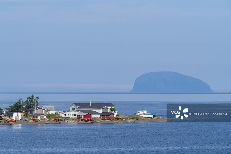 加拿大纽芬兰海湾群岛的彩色房屋海岬图片素材