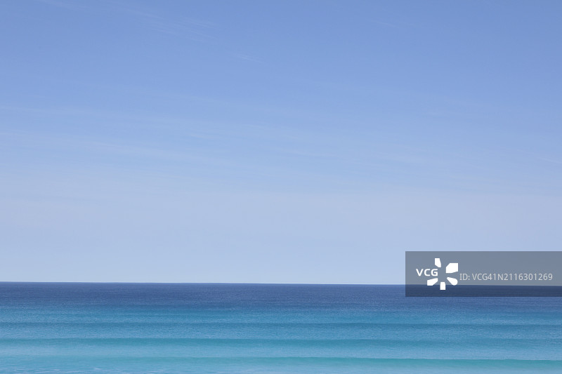 澳大利亚海湾的午后阳光，沉船滩，斯利福德湾，南澳大利亚图片素材