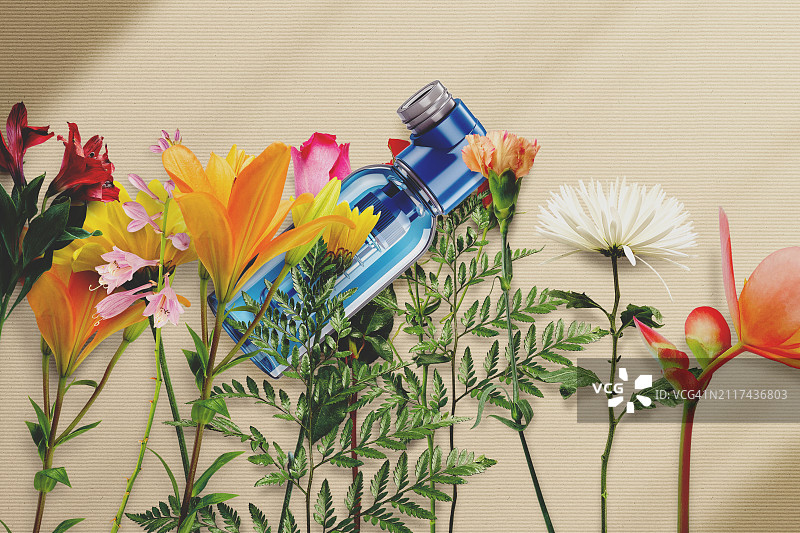春季过敏概念：纸艺花和哮喘吸入器图片素材