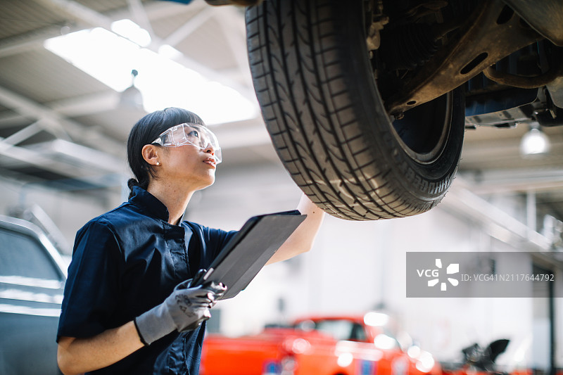 完成汽车排放测试图片素材