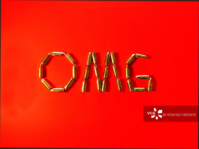 用子弹写成的OMG系列图片素材
