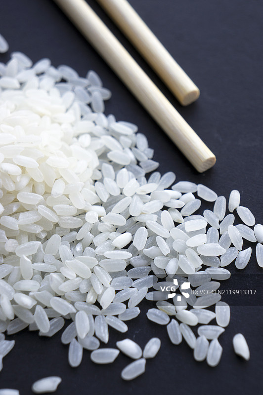 佐治亚州桌子上生米特写图片素材