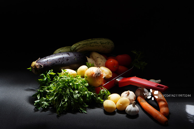 桌子上蔬菜的特写图片素材