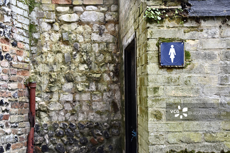 关闭的马桶图片素材