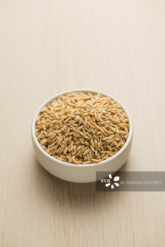 碗中生米特写图片素材