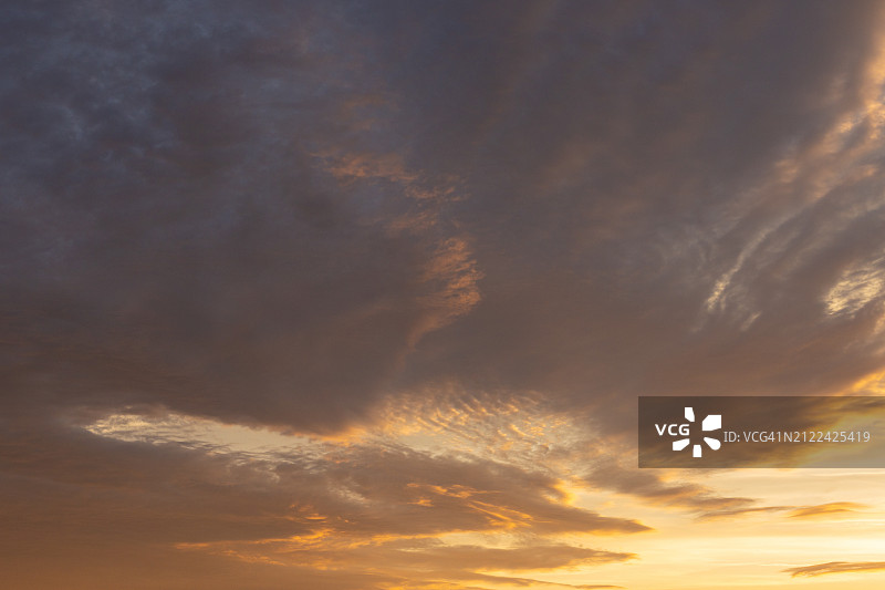 充满活力的日落云景图片素材