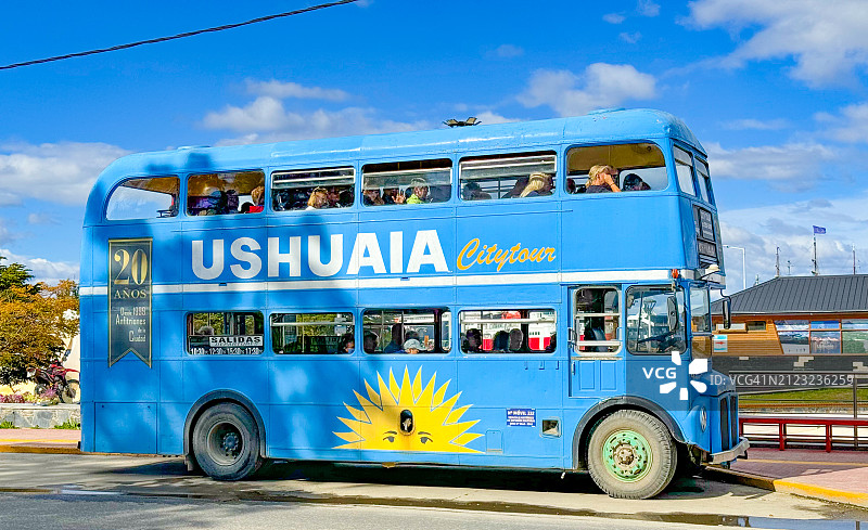 乌斯怀亚双层观光巴士图片素材