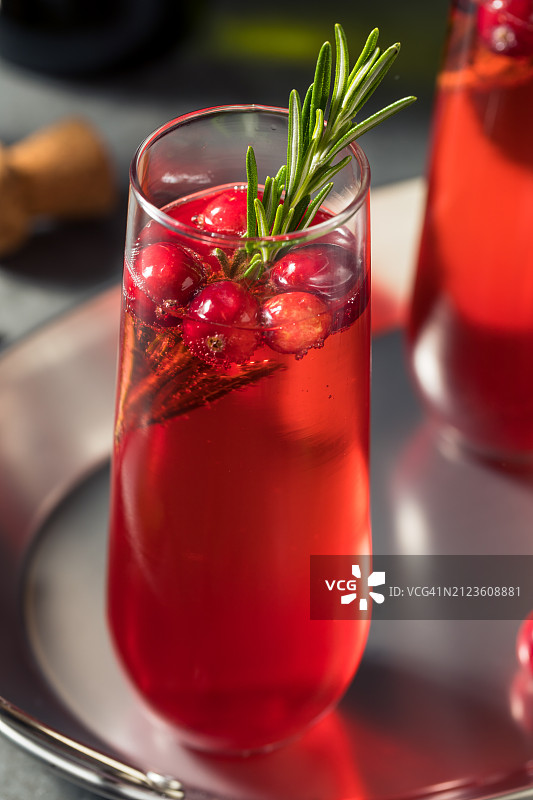 桌上的饮品特写，美国图片素材