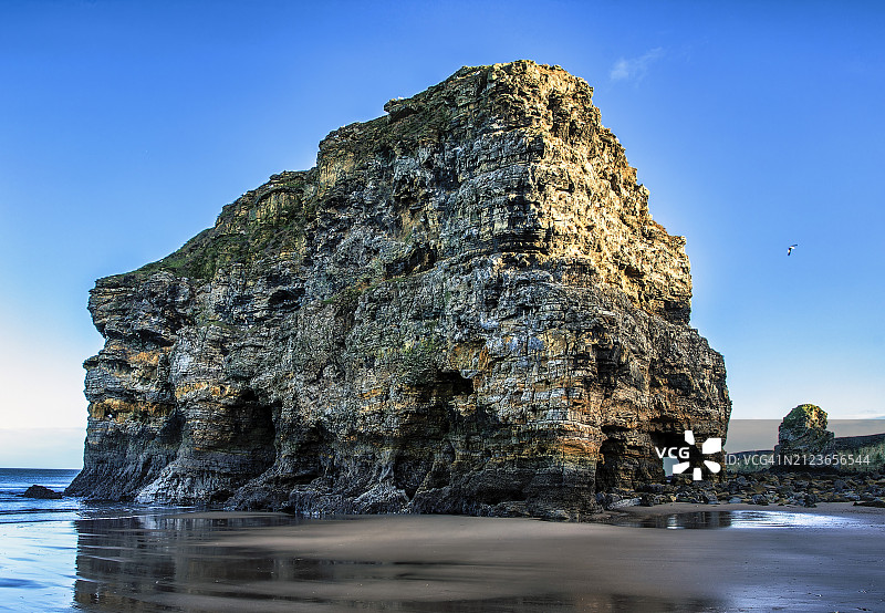英国海中岩层景观图片素材
