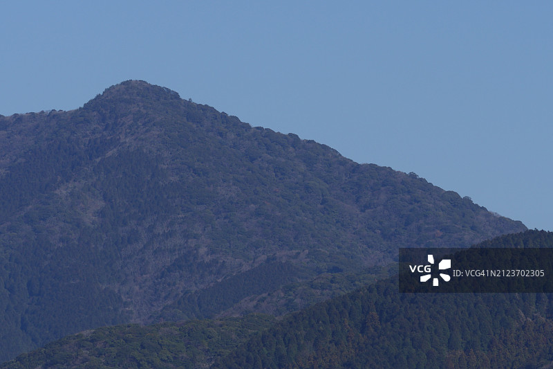日本晴空山脉风景图片素材
