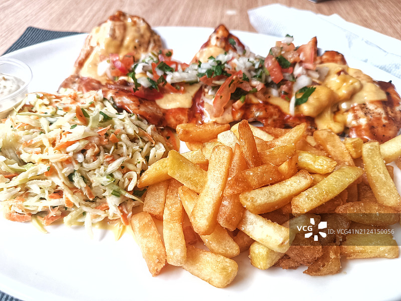 米兰风味炸鸡图片素材