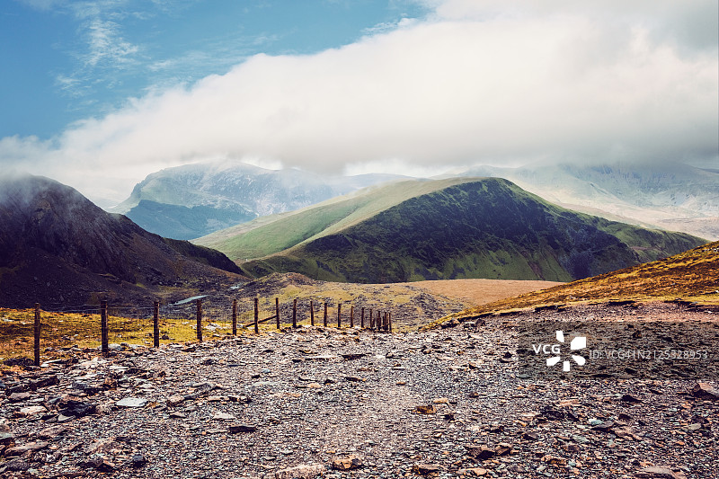 英国威尔士兰贝里斯的斯诺登山小径图片素材