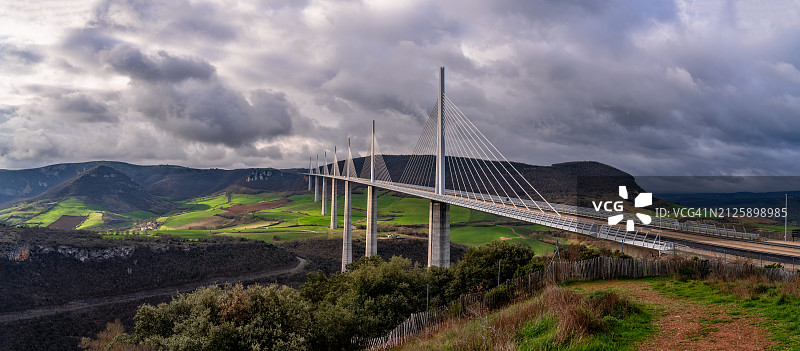 法国米洛高架桥图片素材