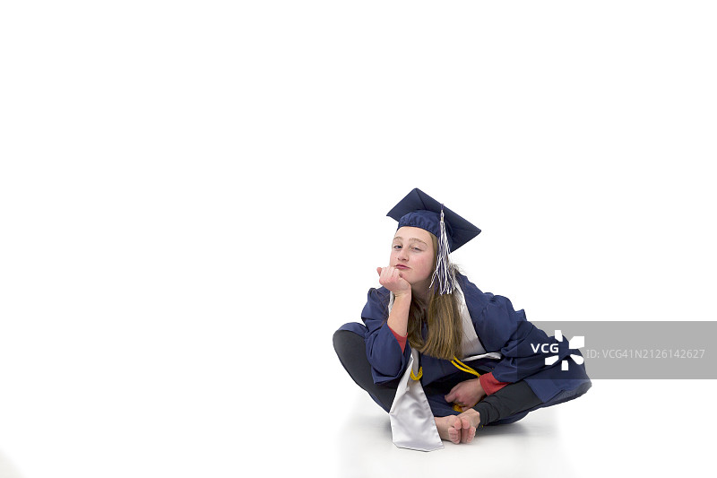 影棚里的毕业儿童图片素材