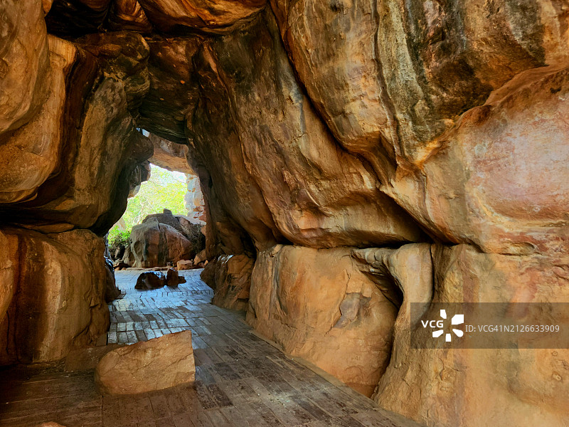 古印度史前人类洞穴图片素材