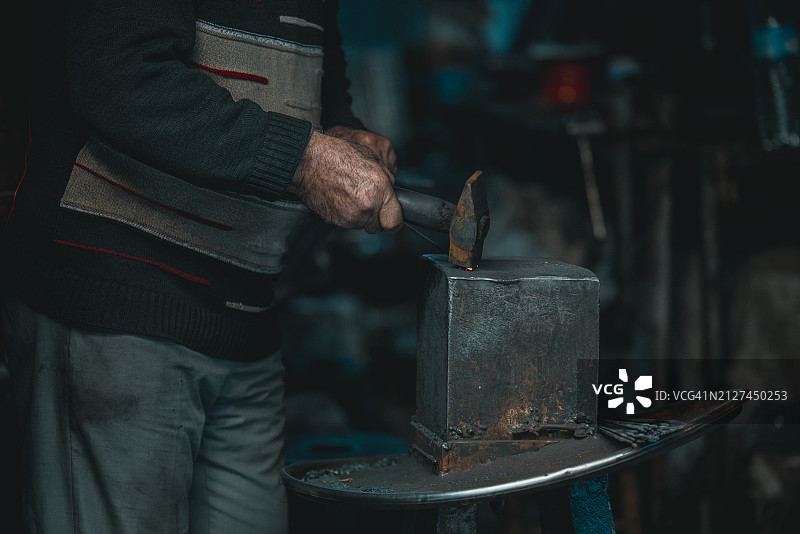 高温锻铁图片素材