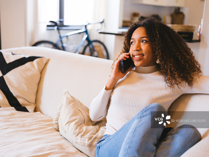 与朋友的持续通话图片素材