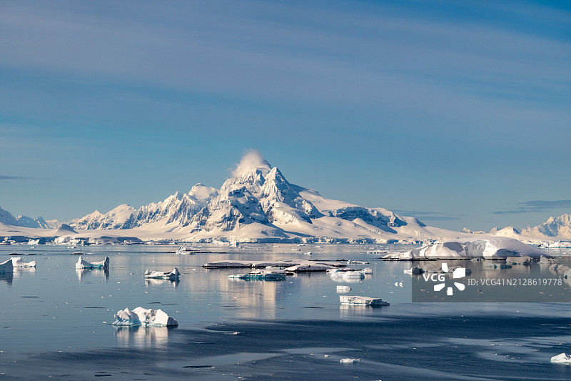 南极洲安特卫普岛弗朗塞山图片素材