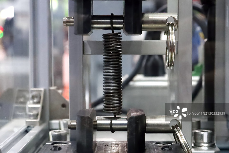 用于材料力学性能测定的拉伸试验台夹具图片素材