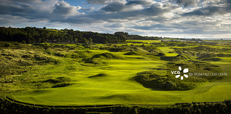 皇家波特拉什高尔夫俱乐部5号洞图片素材