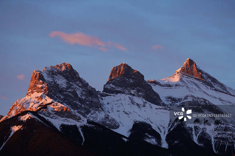 三姐妹图片素材