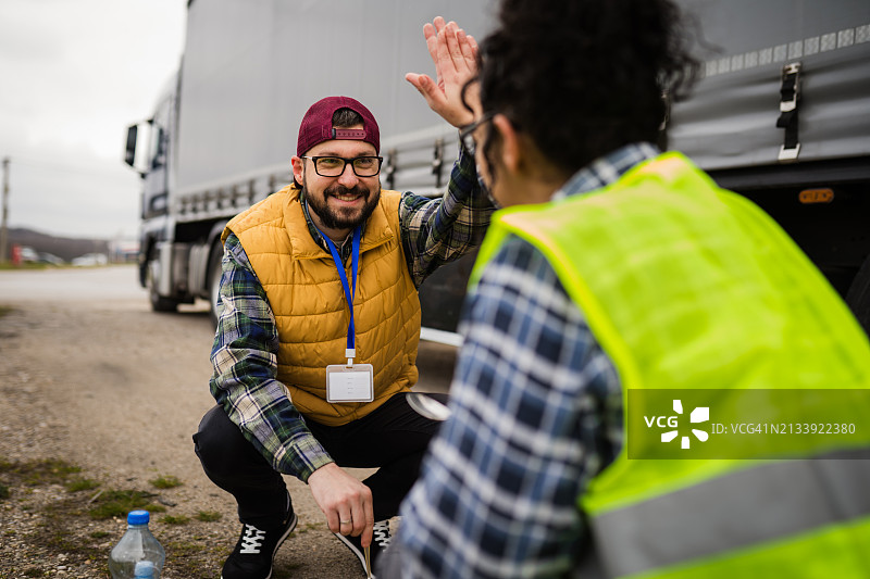 卡车司机情侣图片素材
