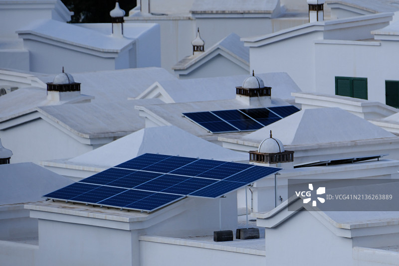 屋顶太阳能可再生能源图片素材