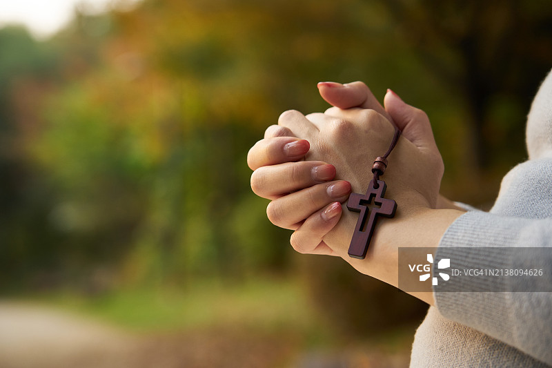 宗教、赞美、祈祷、信仰、十字架图片素材