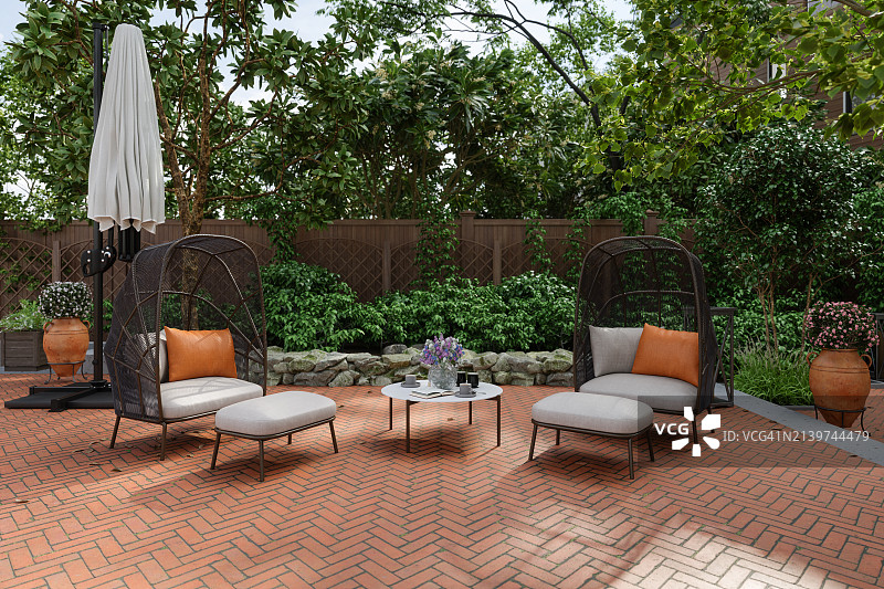 带花园家具、咖啡桌、阳伞和植物的户外花园庭院图片素材