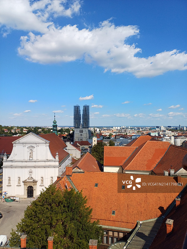 克罗地亚城镇的天空背景下的城镇景观高角度照片图片素材