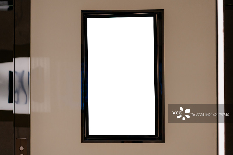电梯厅内的广告牌图片素材
