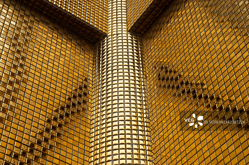 细节丰富的金色光泽墙面图片素材