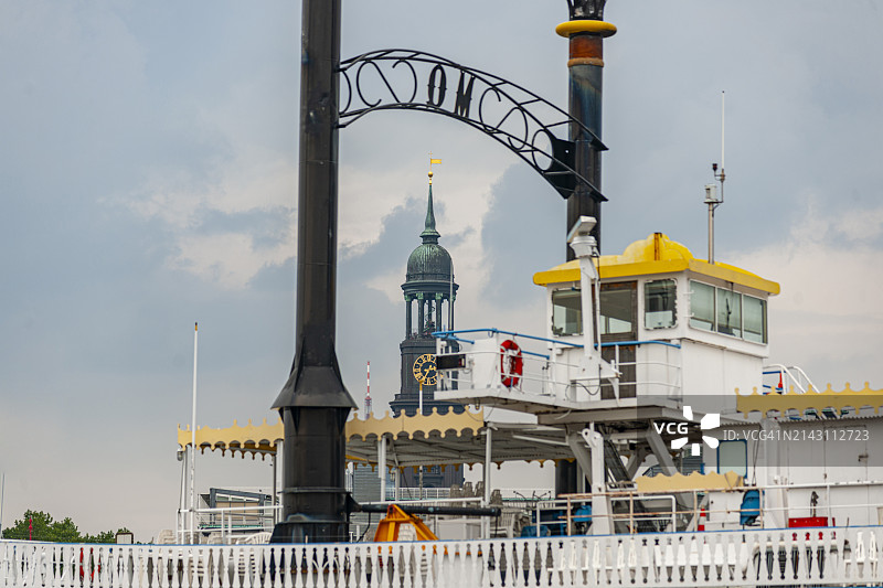 汉堡圣米迦勒教堂钟楼图片素材