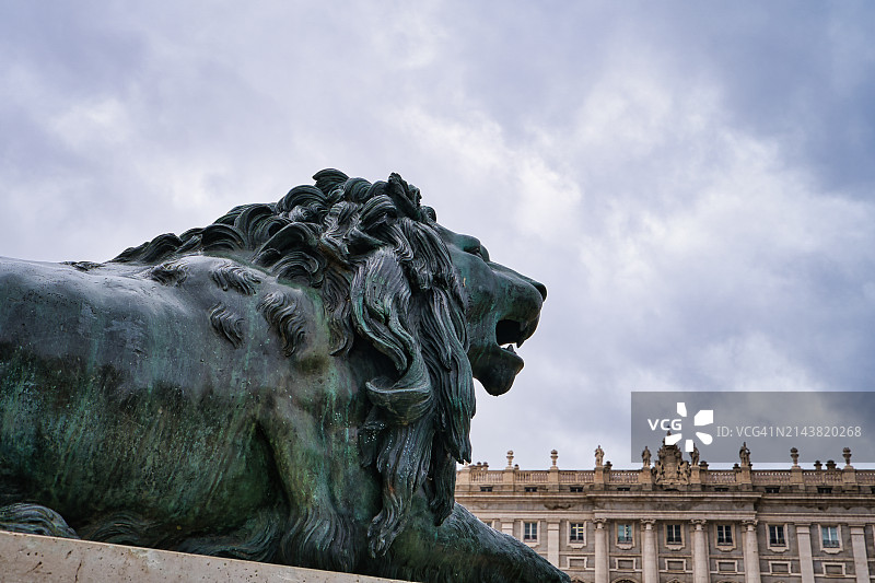 西班牙马德里费利佩四世纪念碑特写图片素材