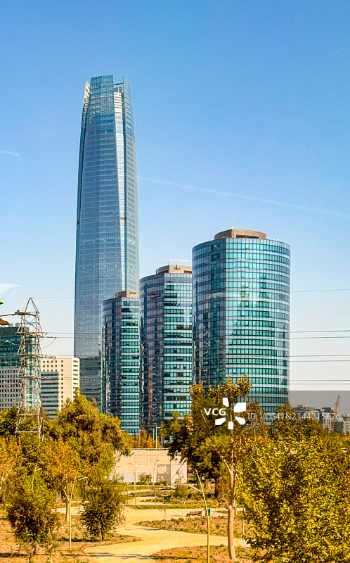 圣地亚哥的现代办公大楼图片素材