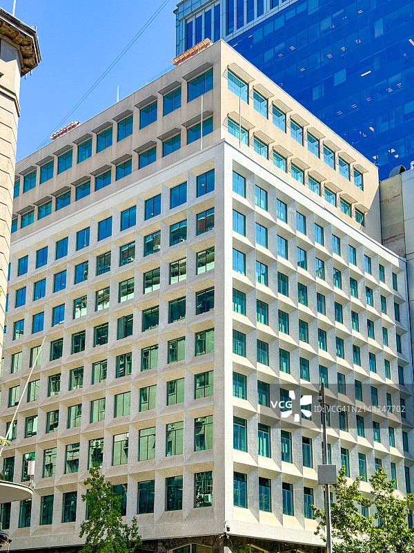 圣地亚哥的现代办公大楼图片素材