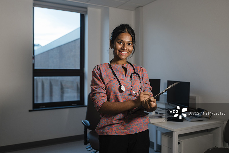 和蔼的家庭医生图片素材