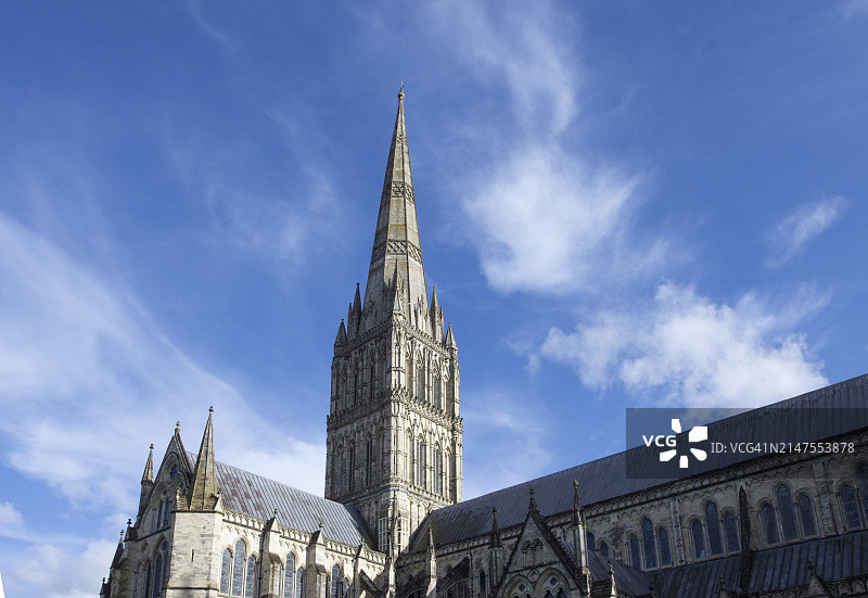 索尔兹伯里大教堂的外墙和尖顶图片素材