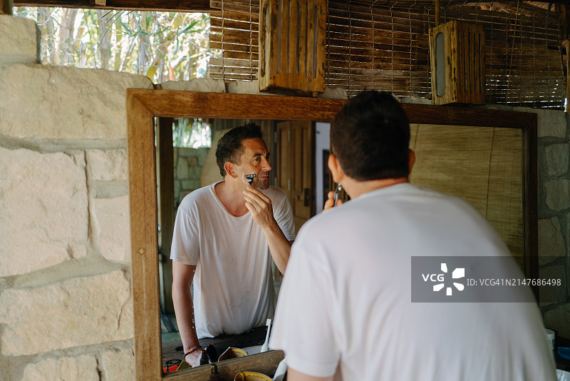 节省能源的户外浴室图片素材
