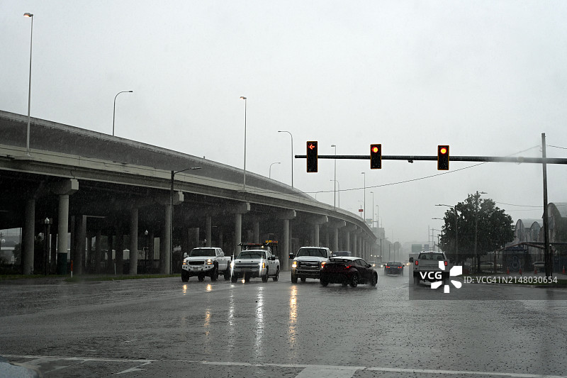 坦帕的雨天公路图片素材